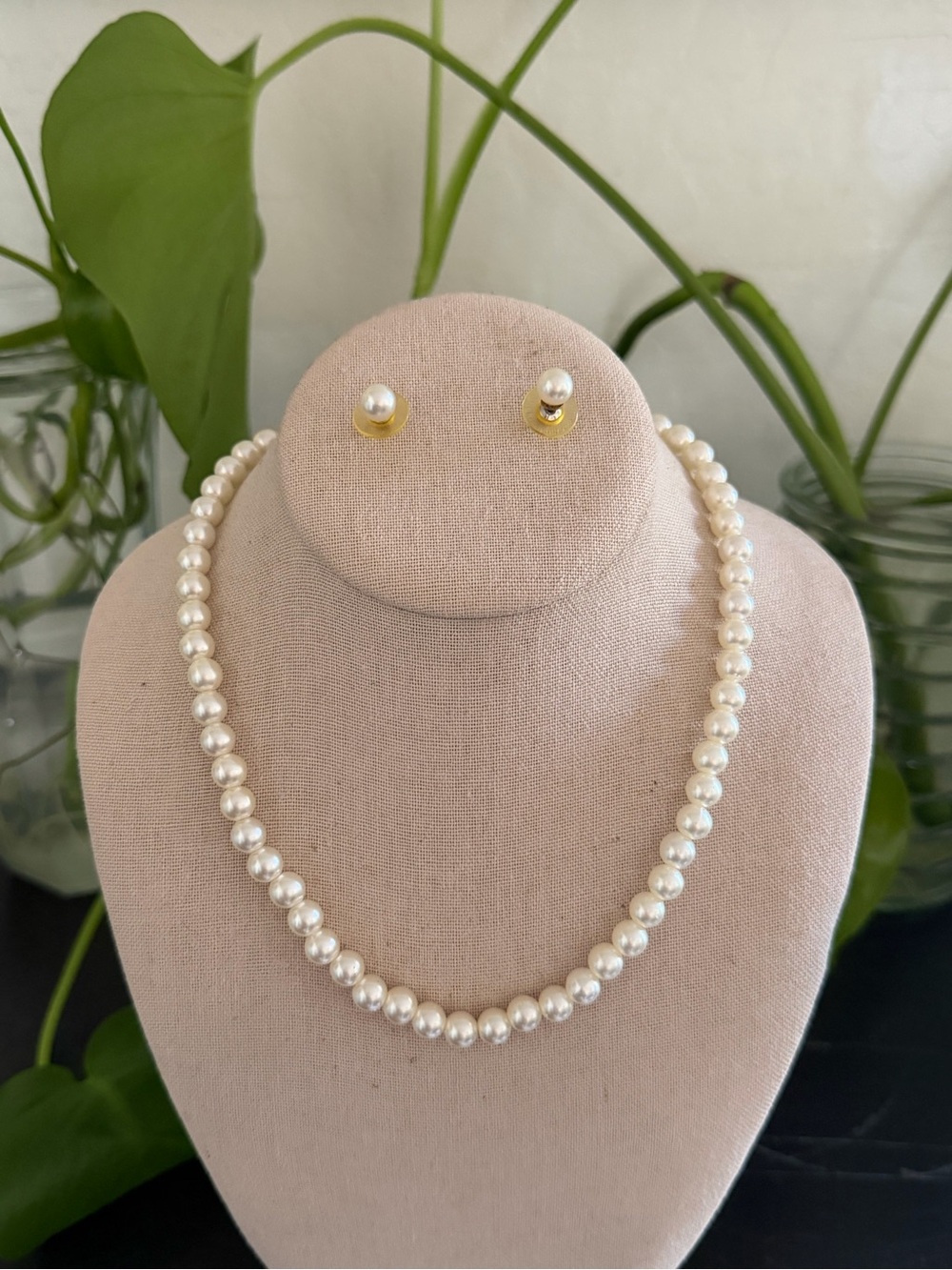 Vintage Dainty Cream Pearl Necklace & Earrings Set